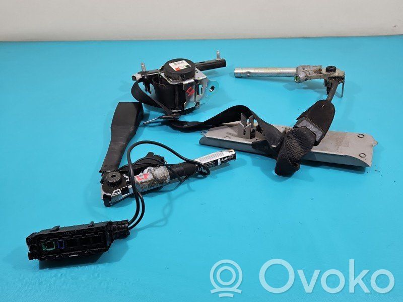 Opel Corsa D Sicherheitsgurt vorne 