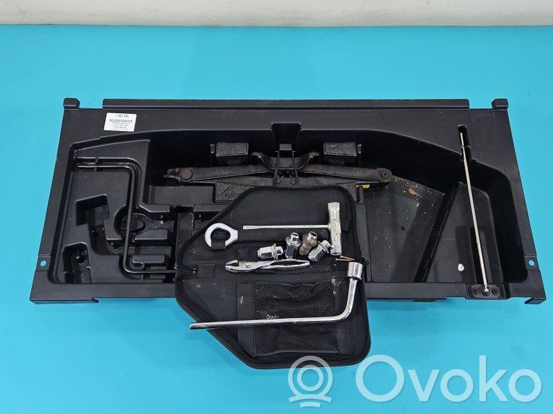 Lexus RX 330 - 350 - 400H Cric de levage 