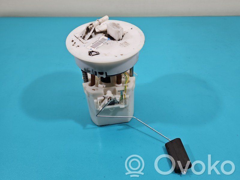 Mazda 2 Bomba interna de combustible 