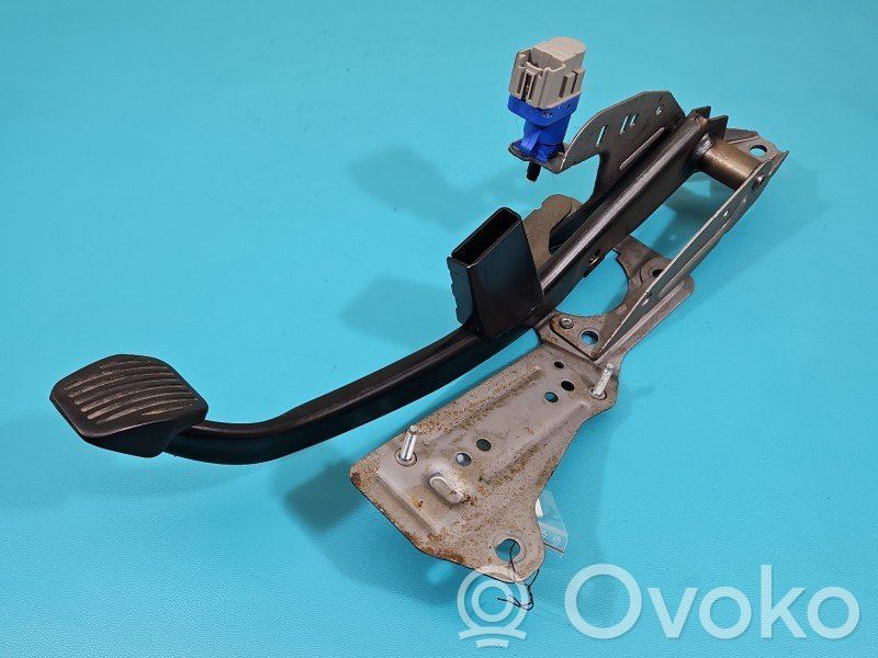 Volvo V40 Pedalų komplektas 