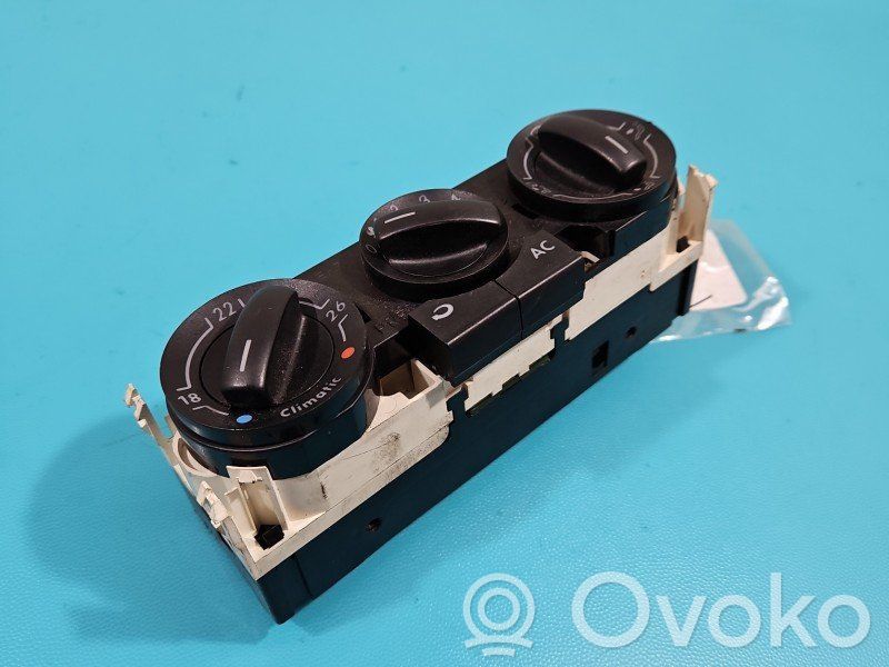 Volkswagen Polo IV 9N3 Rămă unitate control climatizare 
