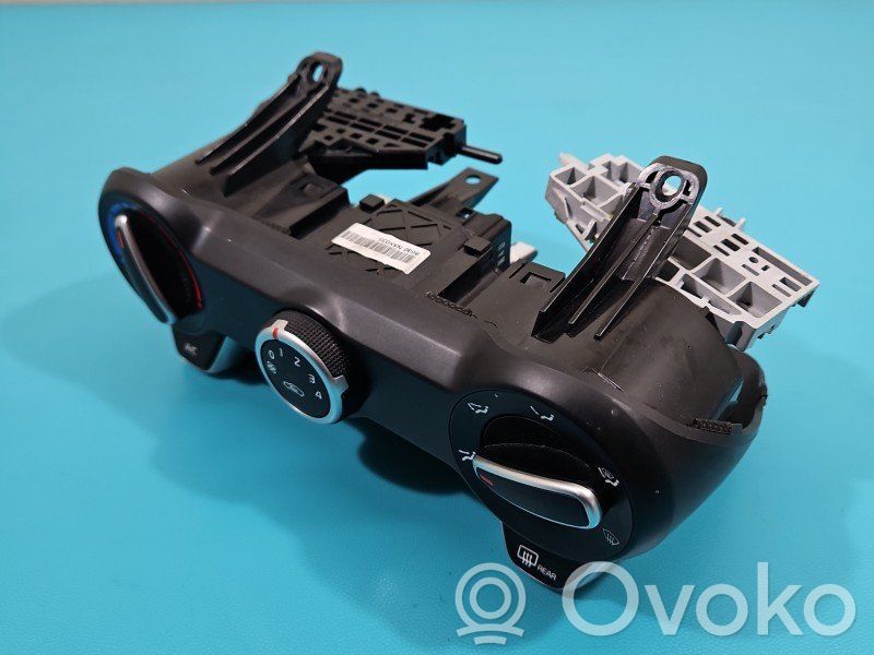 KIA Rio Climate control/heater control trim 