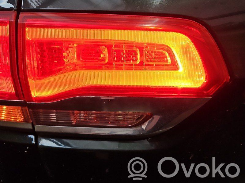 Jeep Grand Cherokee Lampă spate în caroserie 
