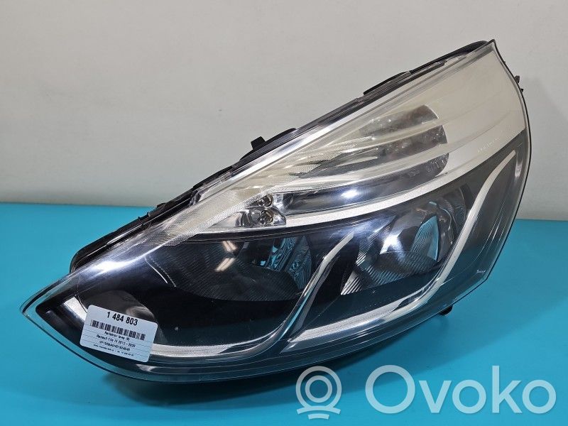 Renault Clio IV Lampa przednia 