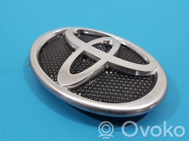 Toyota Corolla Verso E121 Grille calandre supérieure de pare-chocs avant