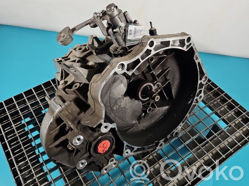 Opel Astra K Scatola del cambio manuale a 5 velocità 