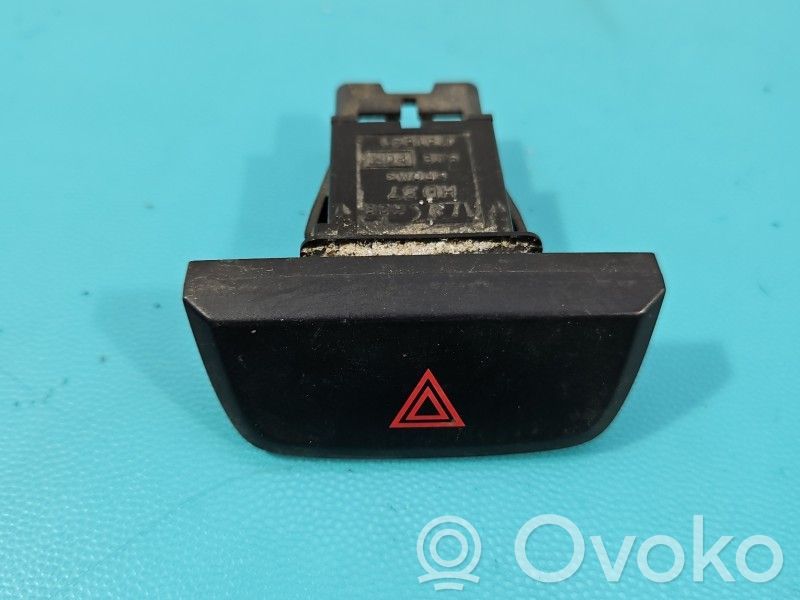 Isuzu D-Max Hazard light switch 
