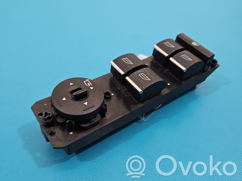 Ford B-MAX Przyciski szyb 