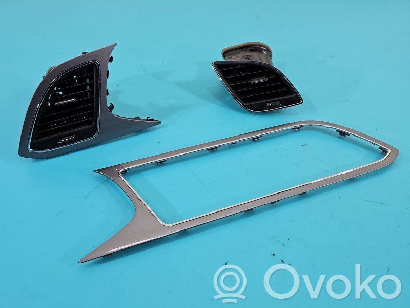 Seat Leon (5F) Inserti decorativi cornice della consolle centrale 