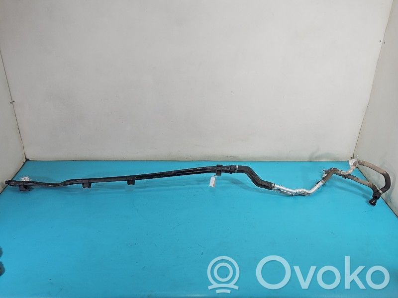 BMW iX3 G08 Tubo flessibile del liquido di raffreddamento del motore 