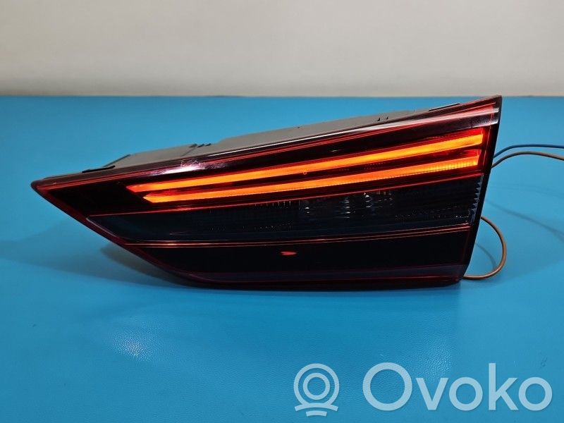 Opel Grandland X Aizmugurējais lukturis virsbūvē 