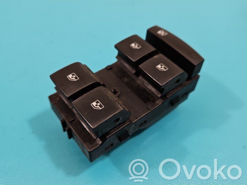 Chevrolet Cruze Electric window control switch 