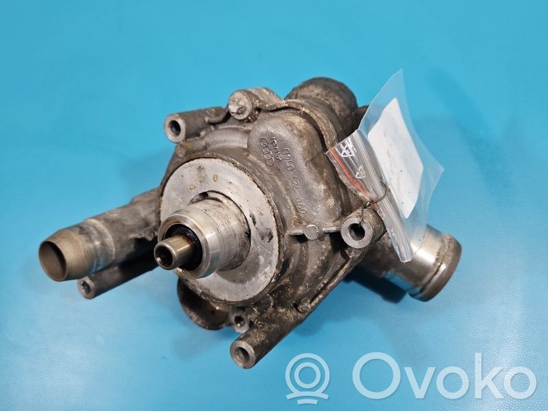 Audi Q7 4L Pompe de circulation d'eau 