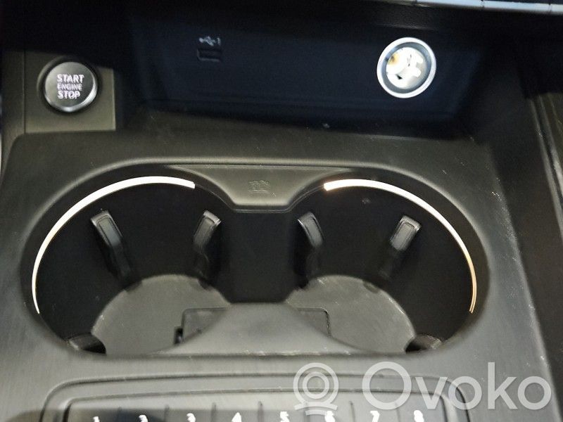 Audi A4 S4 B9 8W Portabicchiere 
