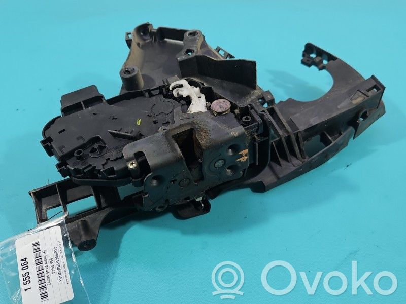 Volvo V50 Front door lock 