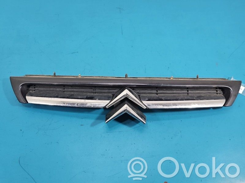 Citroen C8 Grotelės viršutinės 