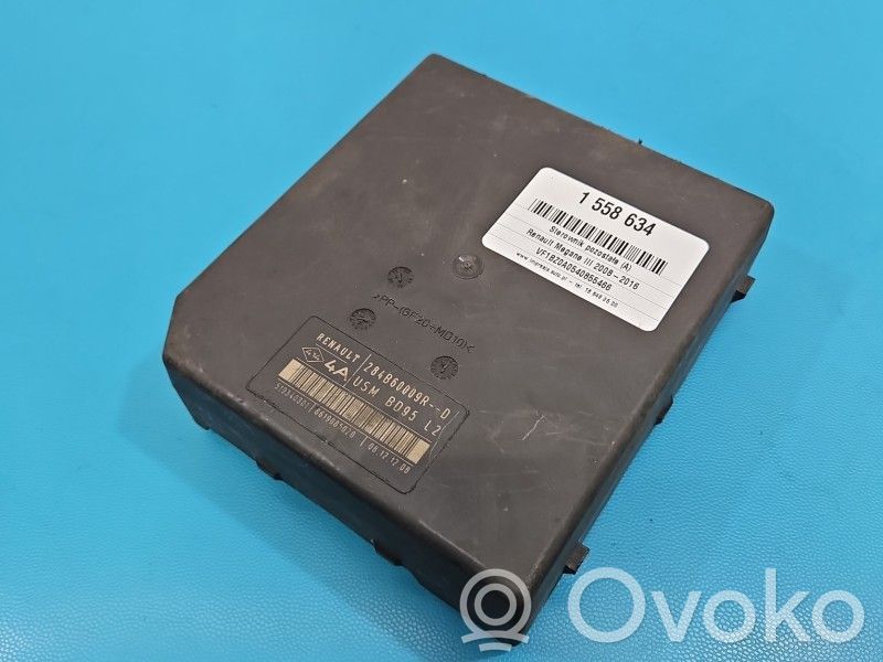 Renault Megane III Unidad de control/módulo de carrocería central 