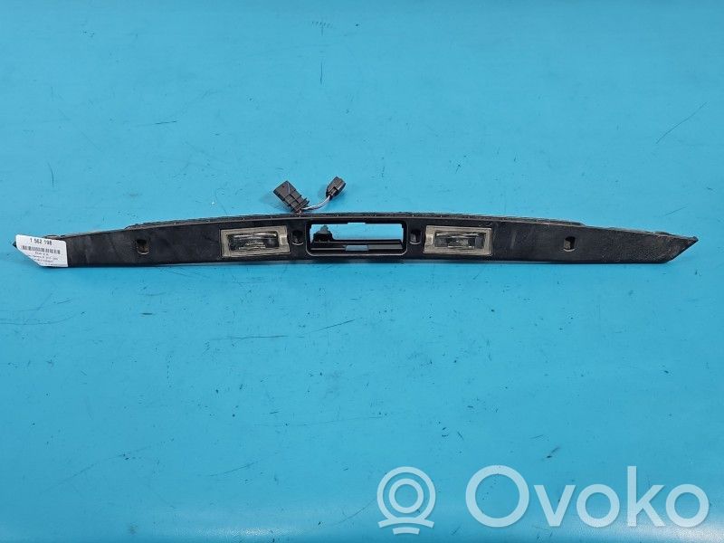 Jeep Cherokee KL Barra luminosa targa del portellone del bagagliaio 