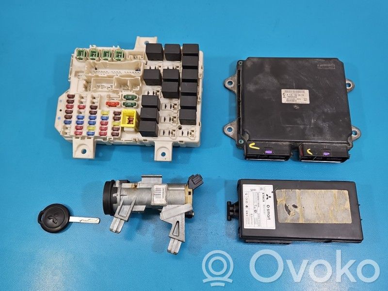 Mitsubishi Colt CZ3 Unitate control motor/modul ECU 