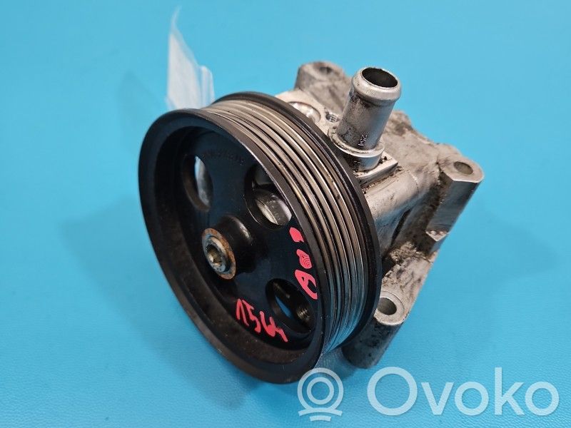 Volvo V70 Ohjaustehostimen pumppu 
