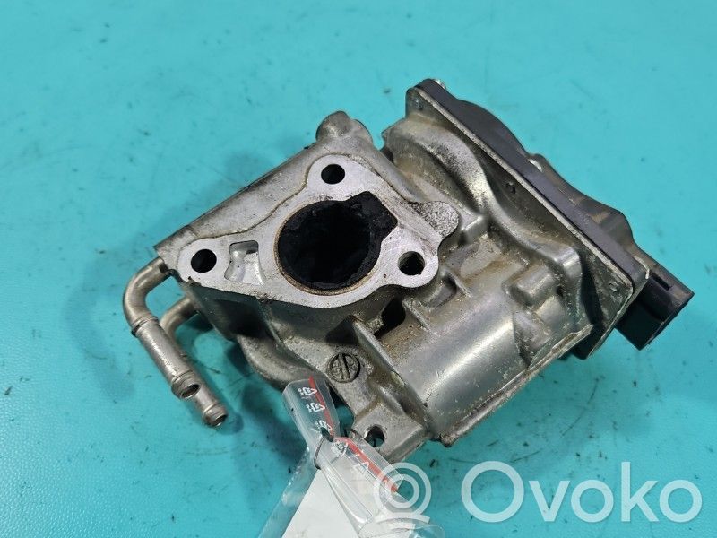 Toyota RAV 4 (XA40) Válvula EGR 