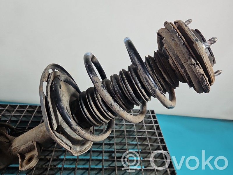 Toyota RAV 4 (XA40) Ressort hélicoïdal avant 