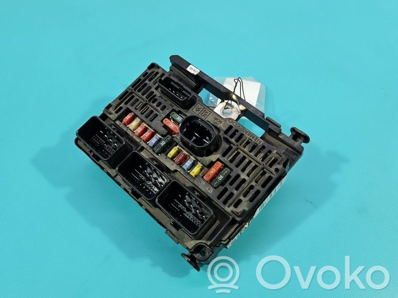 Peugeot 807 Central body control module 