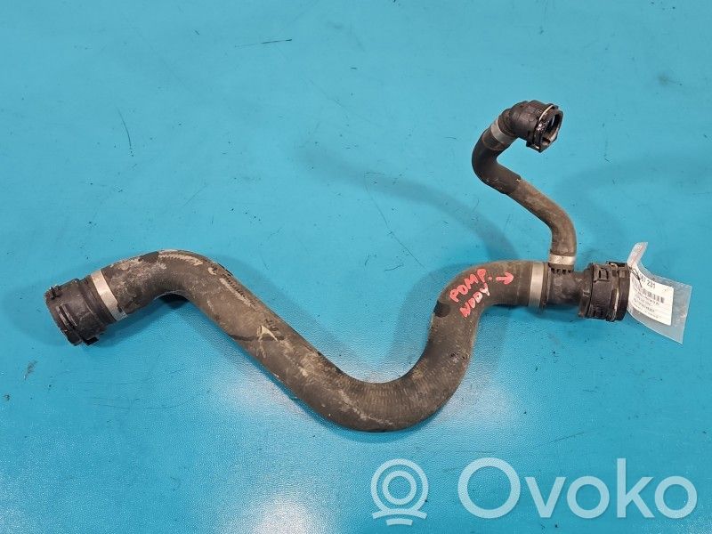 BMW 3 G20 G21 Tuyau de liquide de refroidissement moteur 
