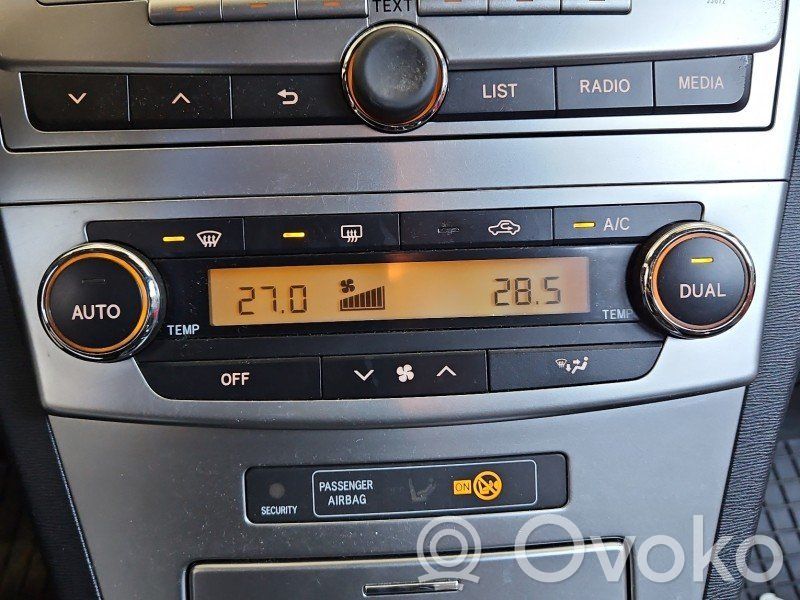 Toyota Avensis T270 Console centrale, commande chauffage/clim