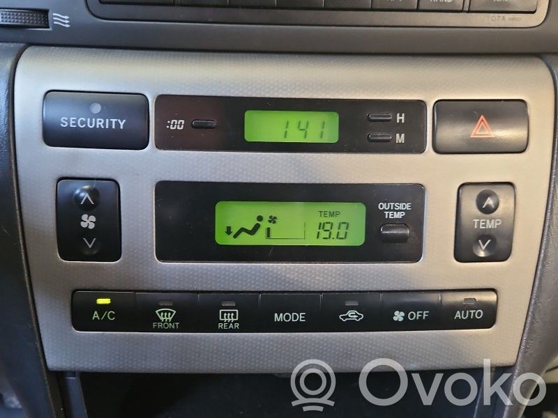 Toyota Corolla E120 E130 Climate control/heater control trim 