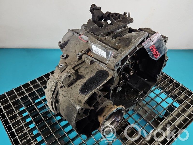 Volkswagen Touran I Manual 5 speed gearbox 