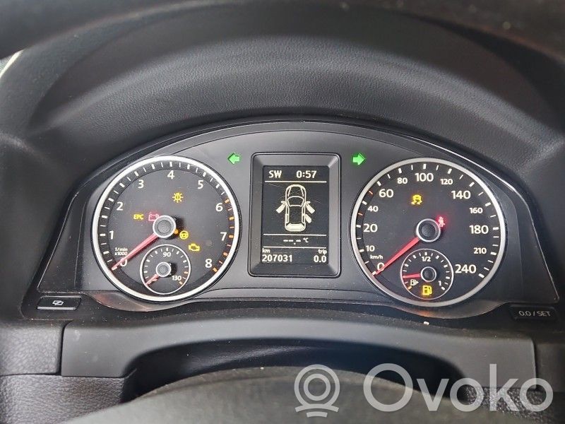 Volkswagen Tiguan Vitezometru (grup de instrumente) 