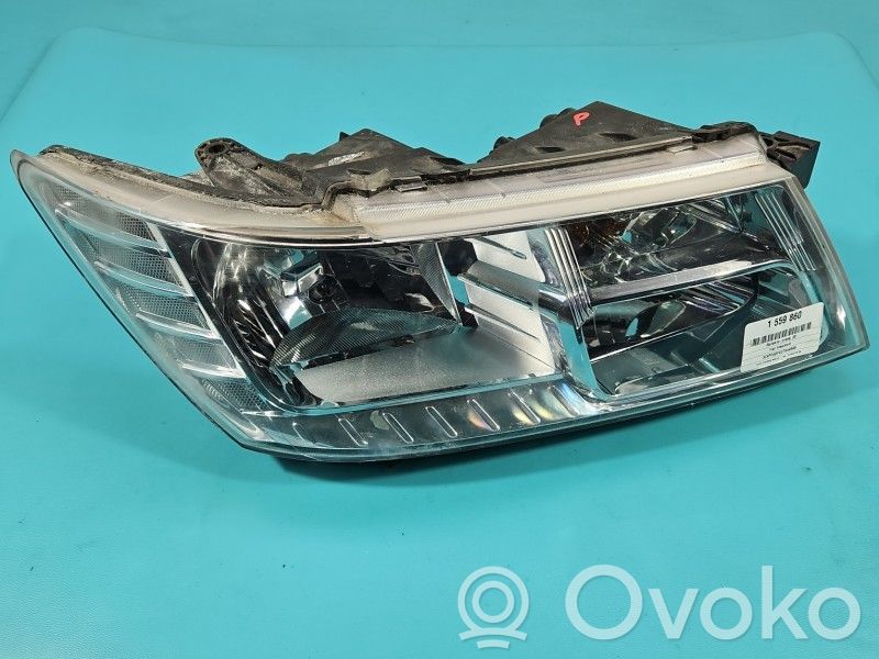 Fiat Freemont Lampa przednia 