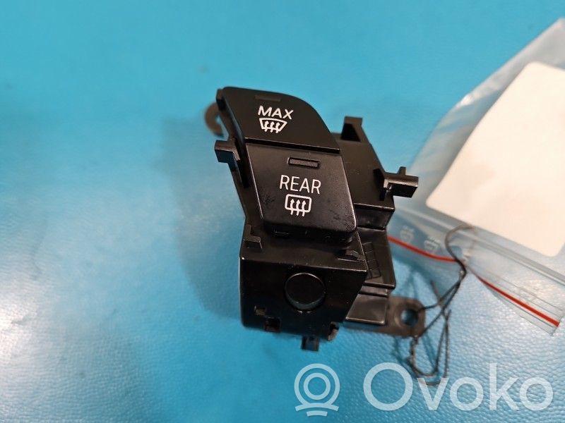 BMW iX1 Seat control switch 