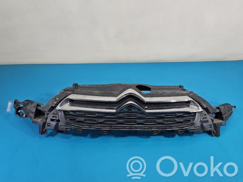 Citroen DS4 Etupuskurin ylempi jäähdytinsäleikkö 
