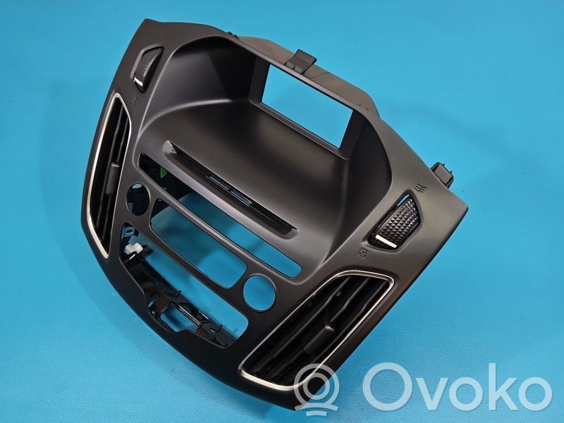 Ford Focus Dash center air vent grill 