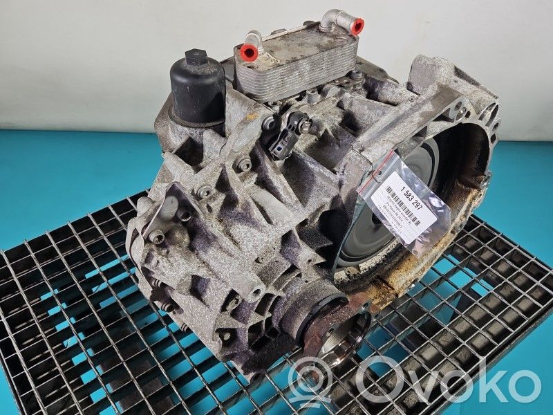 Volkswagen PASSAT B8 Caja de cambios automática 