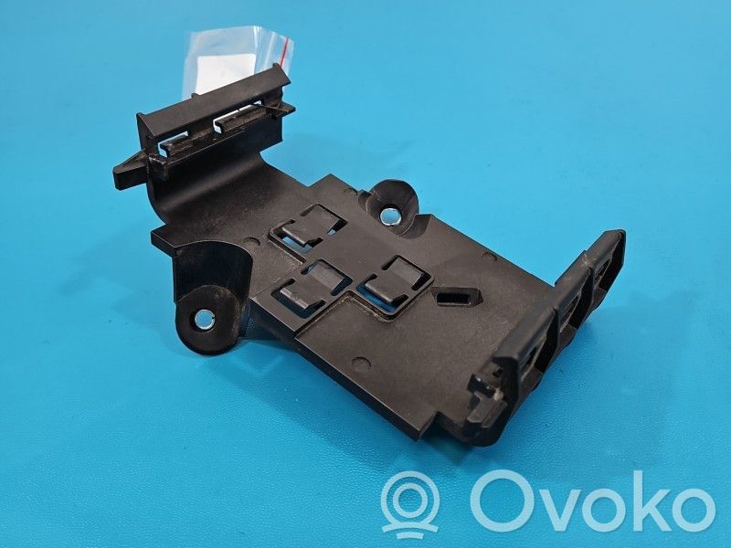 Audi A3 S3 8V Altra parte del vano motore 