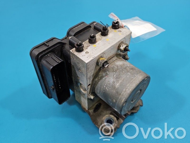 Toyota Corolla E210 E21 Bomba de ABS 