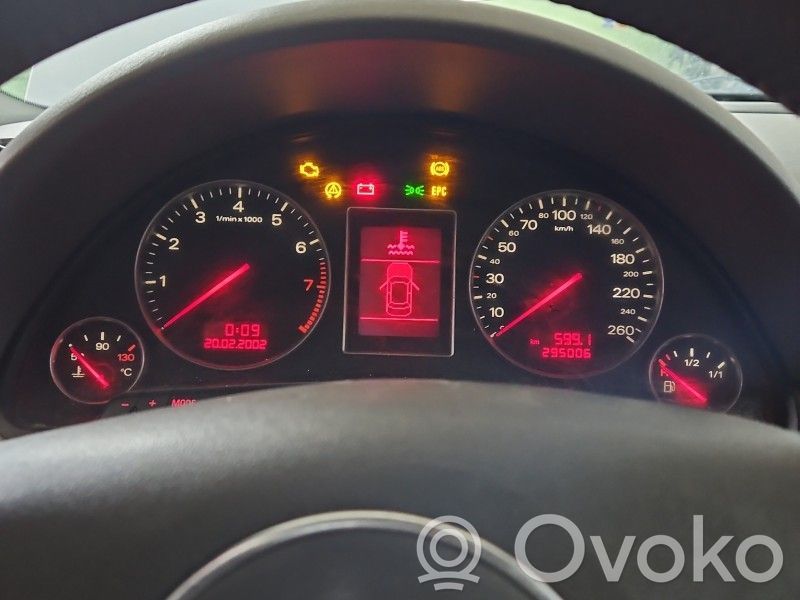 Audi A4 S4 B6 8E 8H Vitezometru (grup de instrumente) 