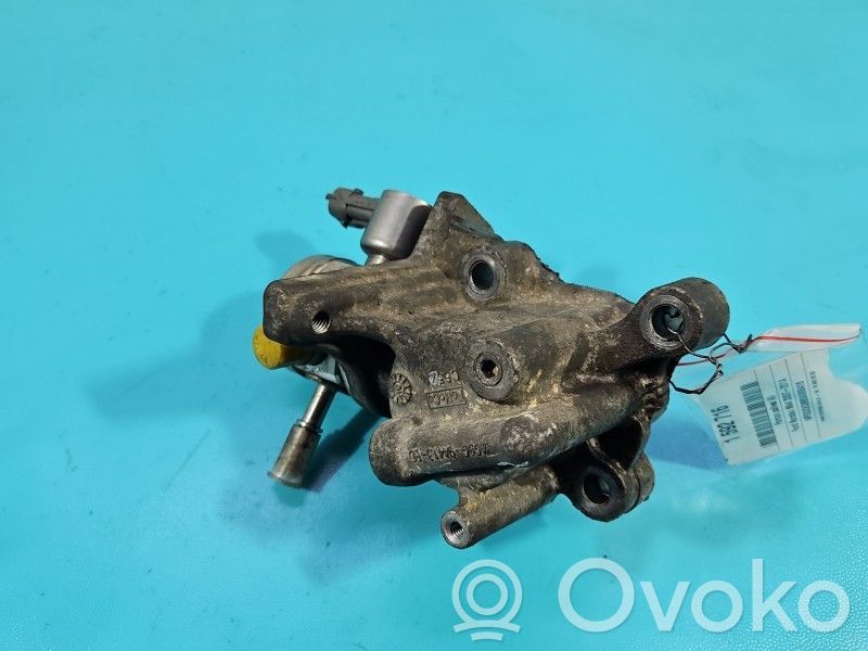 Ford Mondeo MK IV Polttoainesäiliön pumppu 