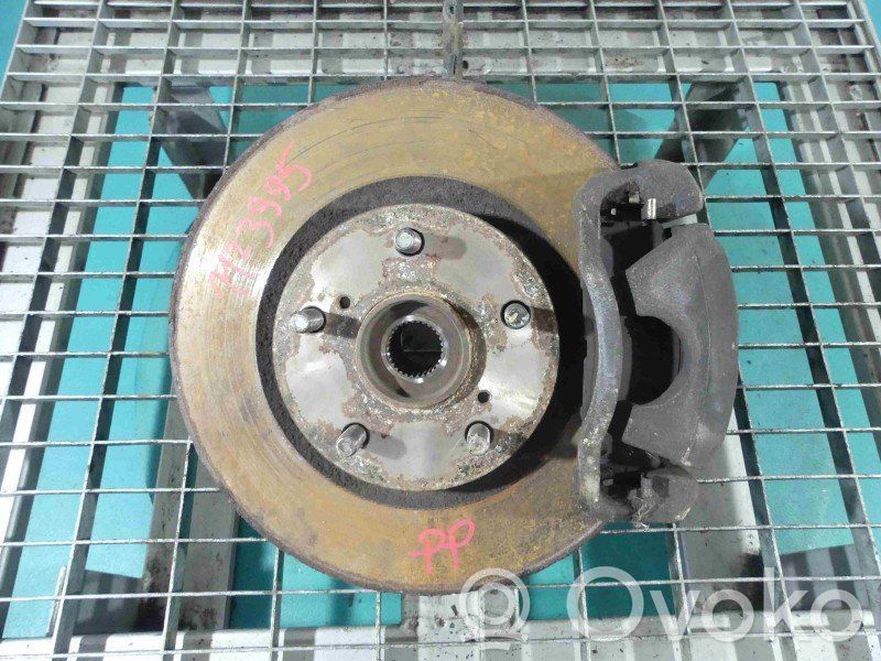 Toyota RAV 4 (XA30) Mangueta de dirección de rueda delantera