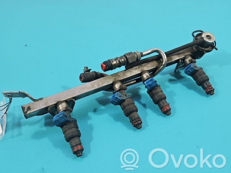 Volkswagen PASSAT B5.5 Injector combustibil 