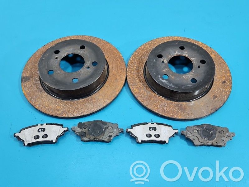 Toyota Corolla E210 E21 Set dischi freno e pinze
