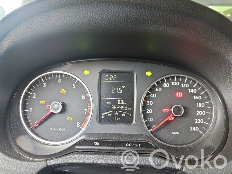 Volkswagen Polo V 6R Licznik / Prędkościomierz 