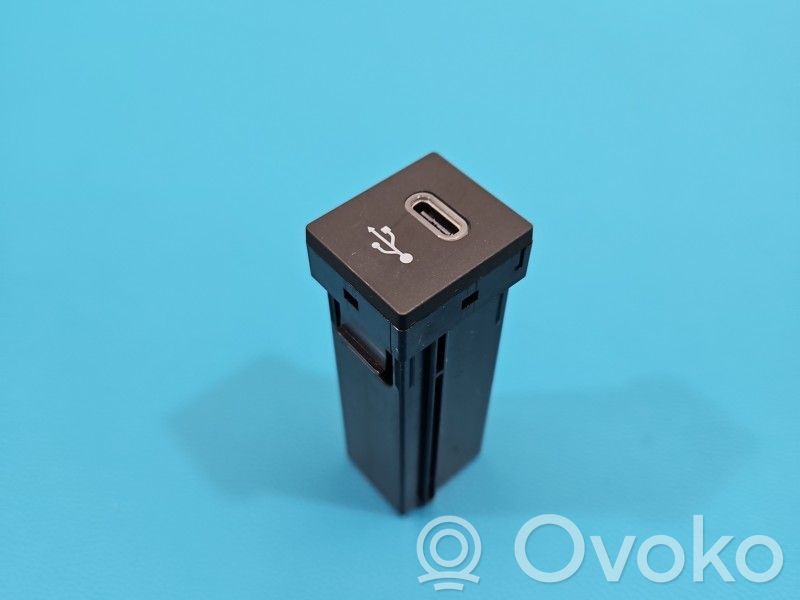 Toyota Corolla E210 E21 Enchufe conector USB 
