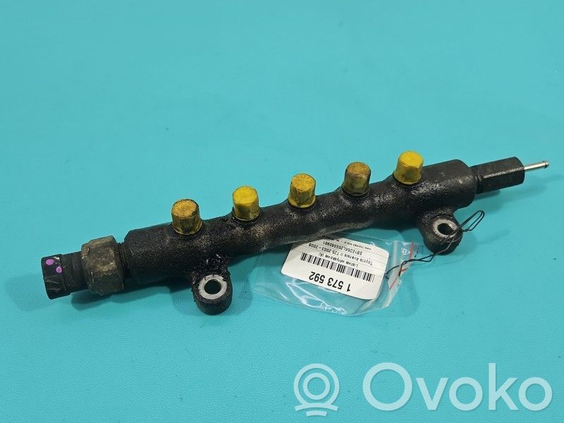 Toyota Avensis T250 Tuyau de conduite principale de carburant 