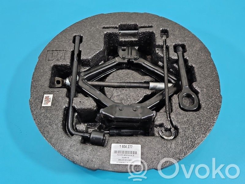 Hyundai i40 Cric di sollevamento