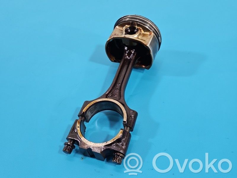 Volvo XC90 Piston 