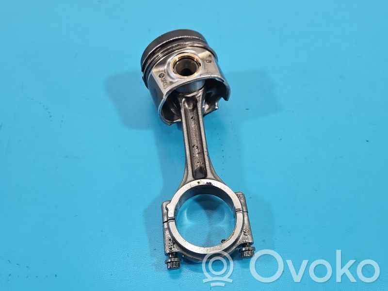 Audi A4 S4 B9 8W Pistone